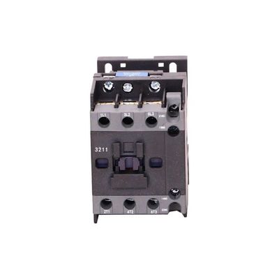 Contactor de corriente alterna 50A de 3 polos con 3 contactos auxiliares