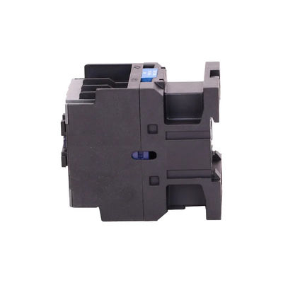 Contactor de corriente alterna 50A de 3 polos con 3 contactos auxiliares