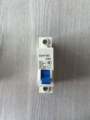 Protección contra sobrecarga DZ47-63 1P 32A Mini Circuit Breaker 63amp