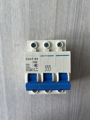 Protección contra sobrecarga DZ47-63 1P 32A Mini Circuit Breaker 63amp